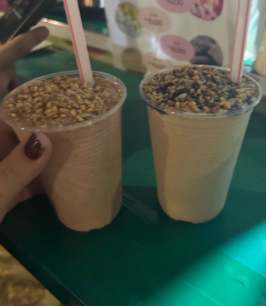 trinddant's tweet photo. Um guaraná da amazônia foi o suficiente pra me fazer muito feliz hoje https://t.co/XDCDeWLoE0