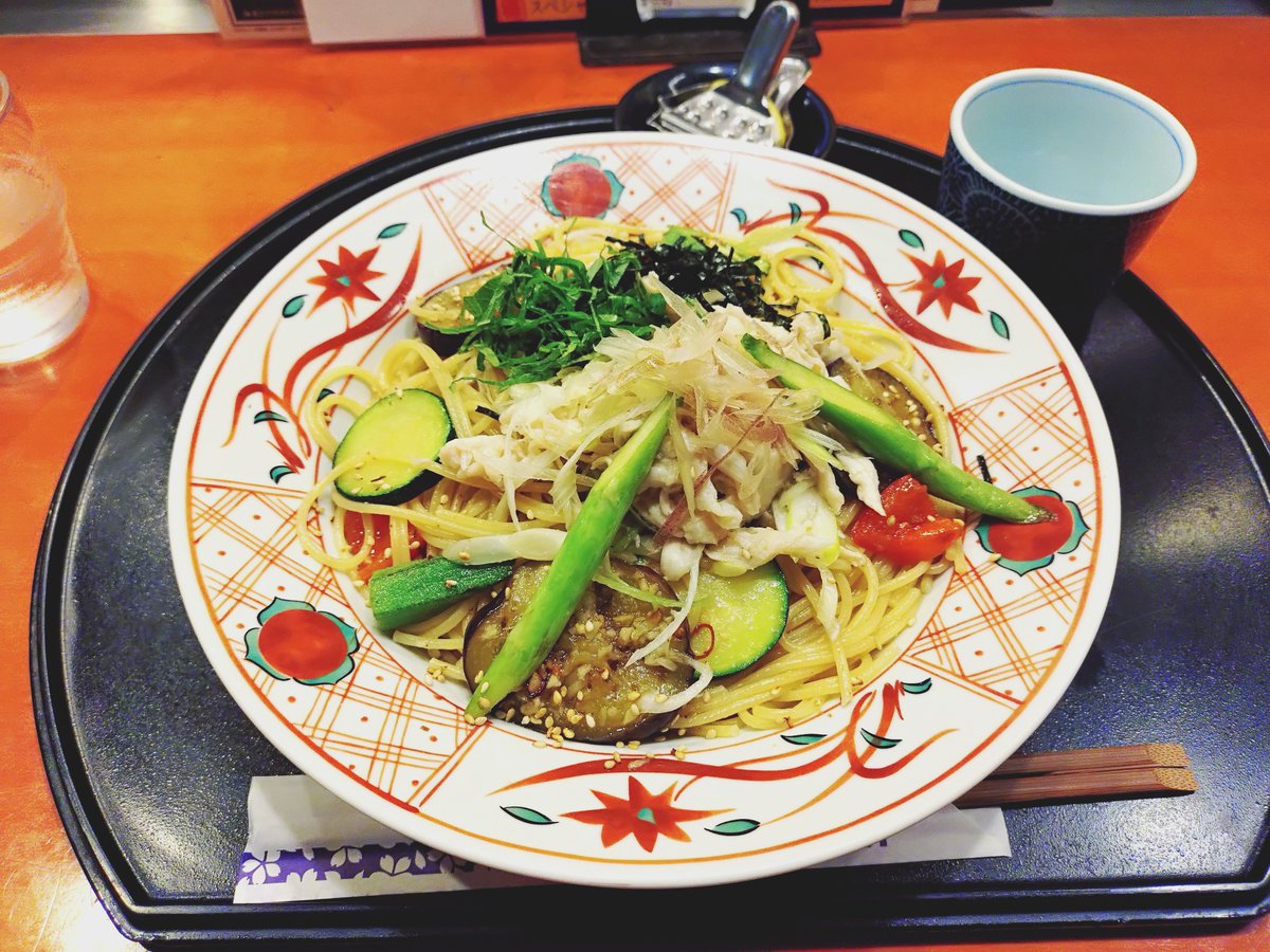 kiri_no's tweet photo. 帰りに五右衛門でパスタを食べ、キャンドゥとジュピターに寄りました。どんな時でも切り換えは大事ということにして欲しい https://t.co/PAZiC3fi2G