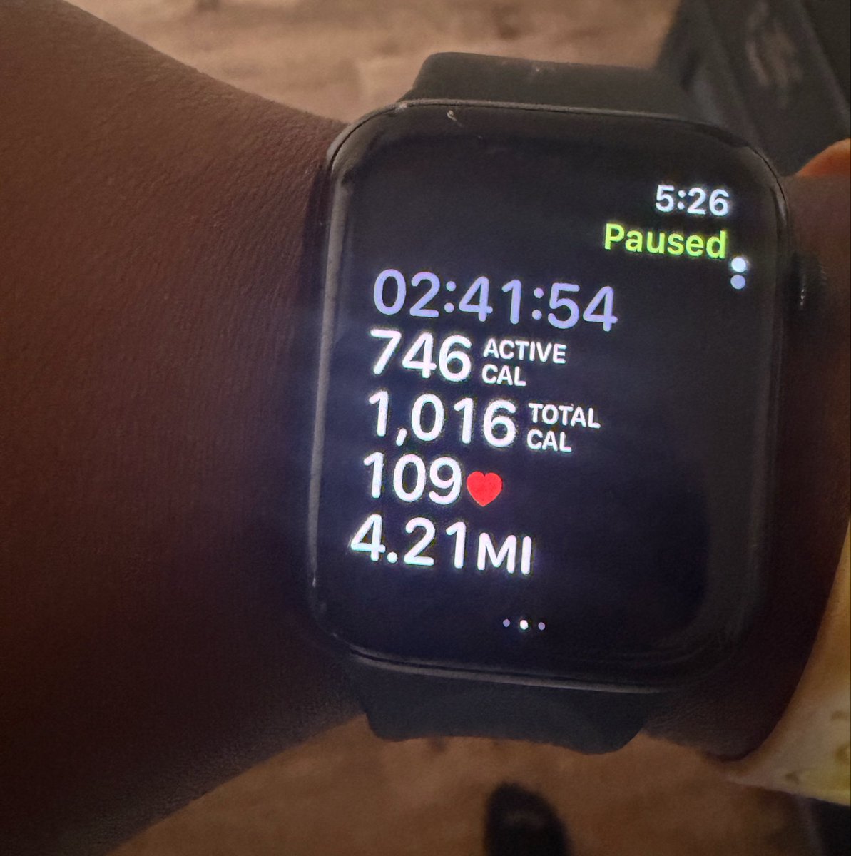 BJMauve10's tweet photo. Doing this almost 3x a day just to binge and still gain weight 😂✌🏾
#BED #edtw https://t.co/XZU49sH6Ex