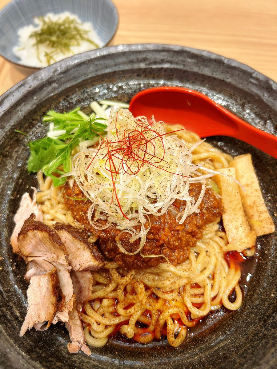 norihito0118's tweet photo. #焼きあご塩らー麺たかはし
#らぁ麺やまぐち辣式
#MOZO
#先日

@Ratsushiki 
@yakiago_ramen https://t.co/zk61IEAqxi