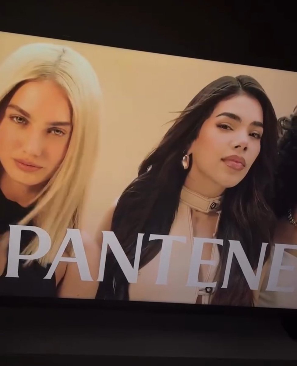 KdeKeninisOFC's tweet photo. El comercial de Kenia Os junto a Pantene llegó a Colombia! 🇨🇴

Se ha transmitido en el canal #1 de la televisión colombiana. 

Información by: @koscandi https://t.co/6zmp4aPmBO