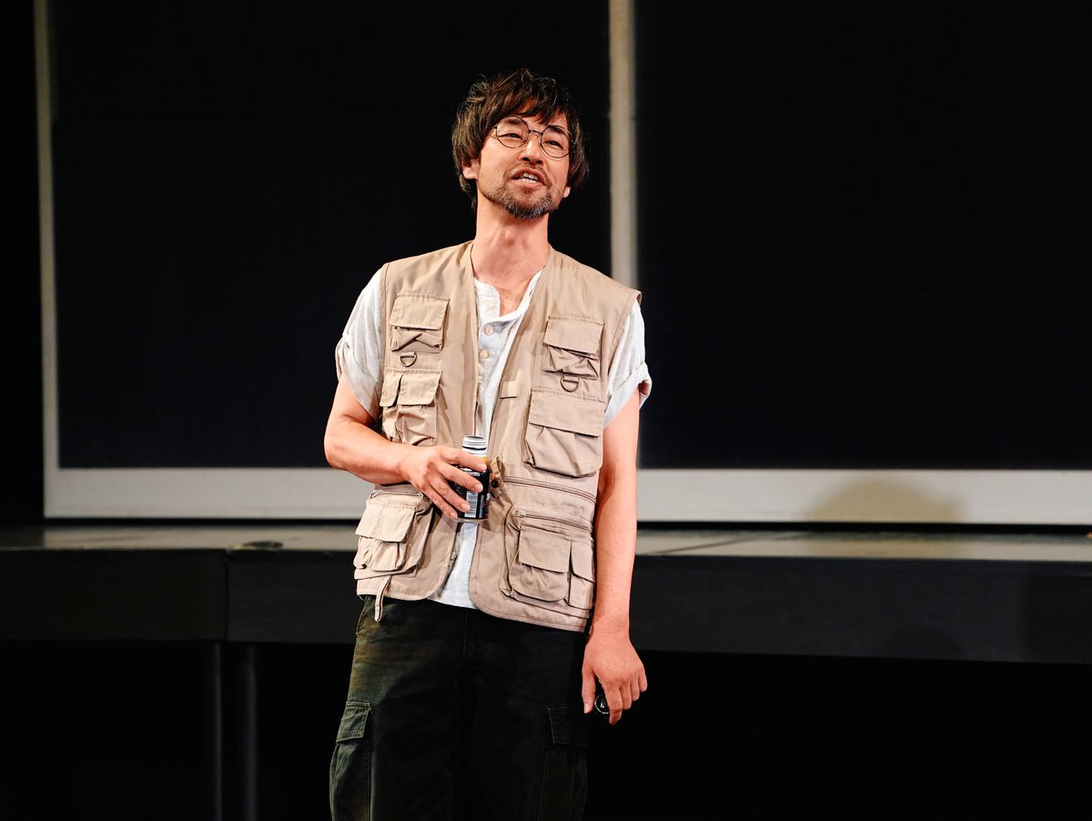 ugetsu2026_sept's tweet photo. 『#月を抱く人魚』
ー雨月物語よりー

本日8/22(土)は13時開演／18時開演の２公演です🌕

皆さまのご来場をお待ちしております🧜‍♂️

📅8/7(金)～8/23(日)
📍シアタートラム

▼当日券情報はこちら
https://t.co/ve23GNaB0k

撮影：細野晋司 https://t.co/OTZUHmWs9u