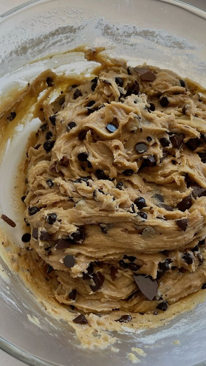 CASA_VIER's tweet photo. ㅤ
ㅤSoal cookiesnya, ini jelas diproduksi handmade sama Owner kita. Katanya biar kerasa "kue rumahannya" katanya. 
ㅤ https://t.co/GjWWVqXIZc