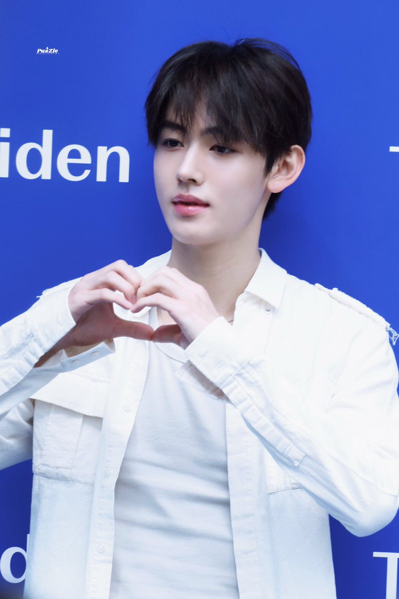 PuzZle_SH0113's tweet photo. 260819

#SEONGHYEON #성현 
#CORTIS #코르티스 https://t.co/CEpDcsWk4h