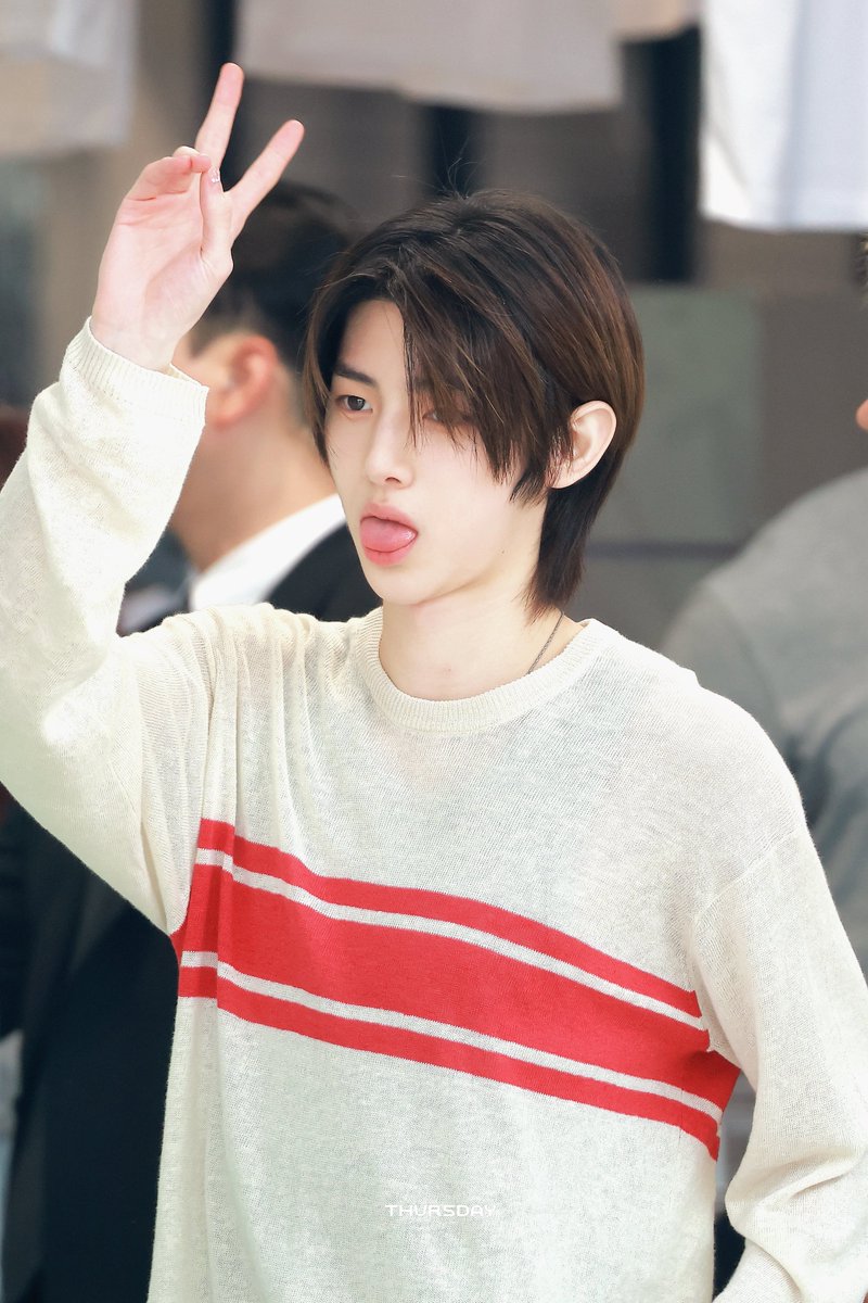 thursday_jh's tweet photo. 260819 ✌🏻👅
#주훈 #JUHOON #코르티스 #CORTIS https://t.co/EdMaUC3vcN