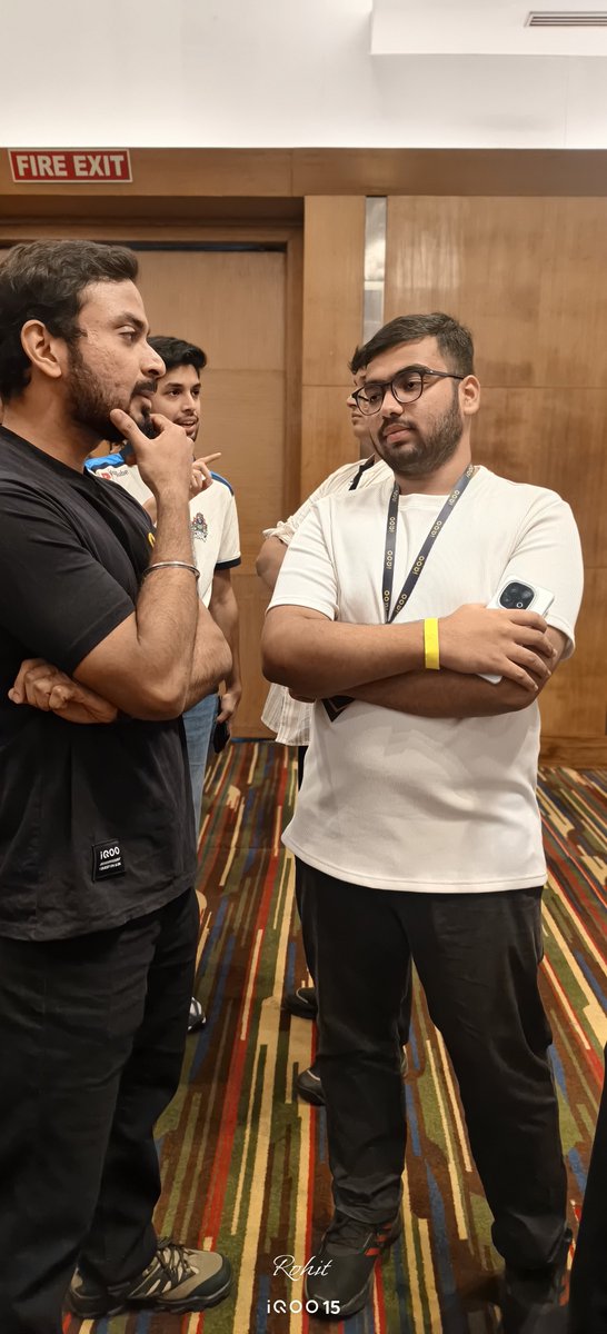swagger_rohit's tweet photo. Our team had an incredible time interacting with community members at the #iQOOZ11 Bangalore event. From product deep dives to future roadmaps, we were thrilled to address all your questions and insights directly. https://t.co/QY5zWxRfyK