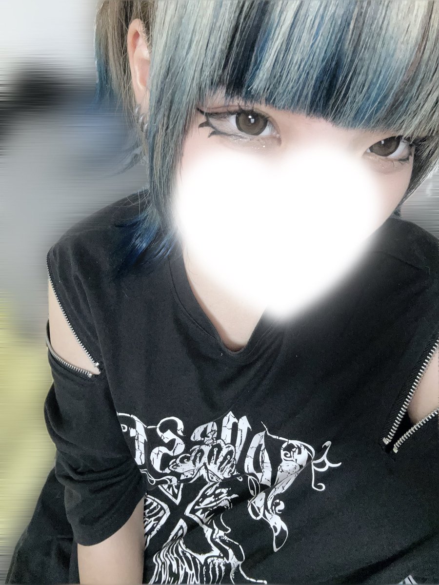 h_ib08's tweet photo. まつ毛も今日は調子いい(^_^)ノ https://t.co/ASf7Dk53lf