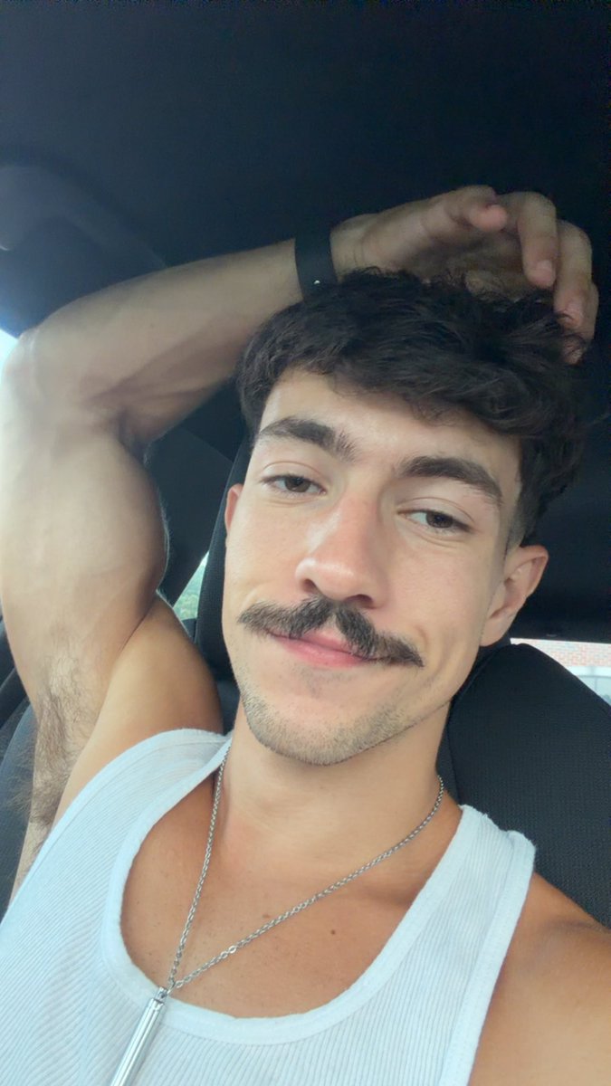 matteofit3's tweet photo. 😛just finished my run, 

What do you think I smell like 👃👀 

#lgbt #fyp #gay #mlm #abs #fypシ゚viral #bi #of #curious #trending #fit #bulge https://t.co/ieiGN7lPzy