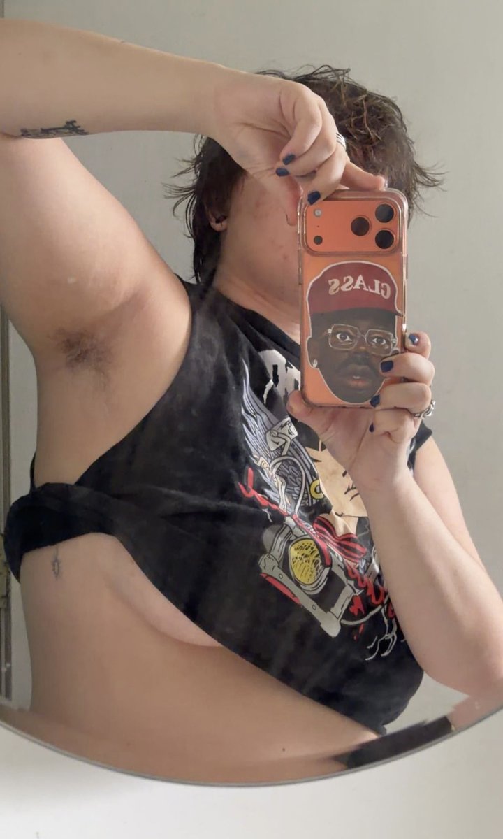 slinkybboyy's tweet photo. armpit>anything else #ftm #trans #nsfw #nsfwtwtًً #gay https://t.co/3UyejvCeHk
