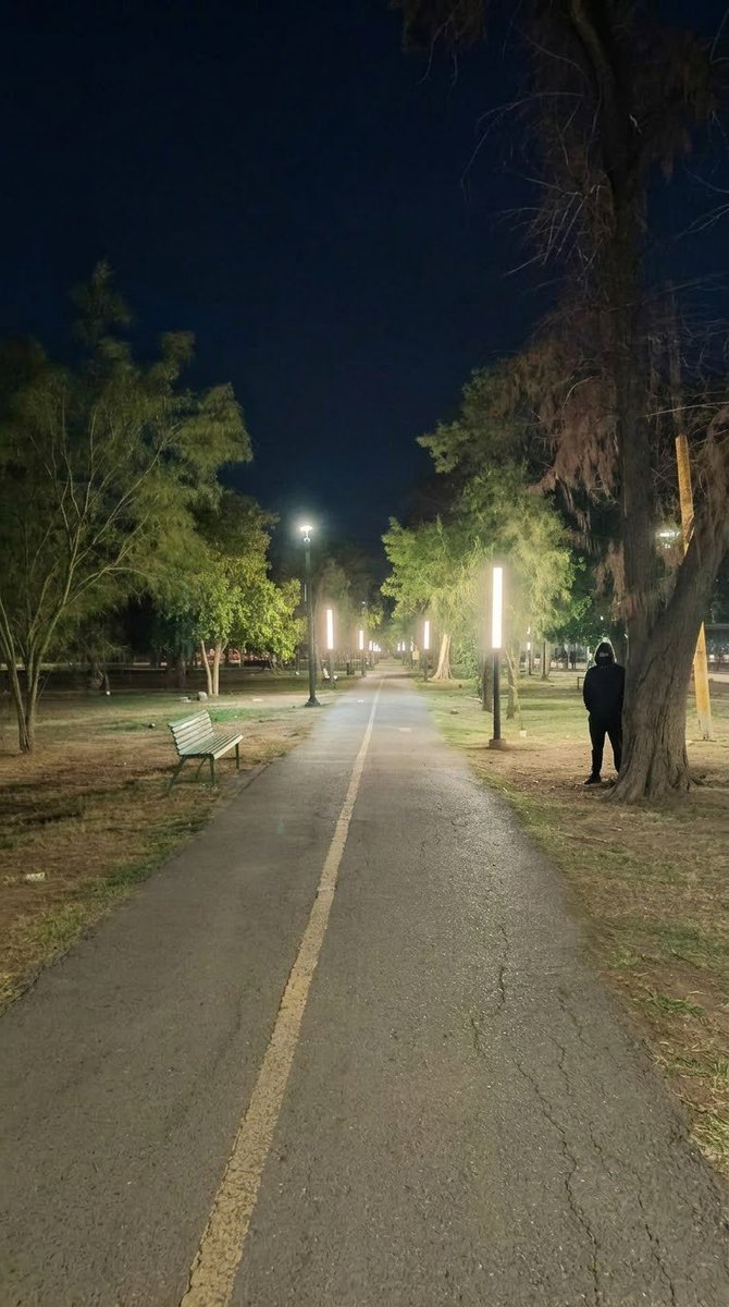 torreon_1907's tweet photo. 🚨 CORREDORES DE LA LAGUNA, ATENCIÓN 🚨

Se pide estar atentos a quienes salen a correr entre las 5:00 y 5:30 de la mañana en el Bosque Venustiano Carranza

#torreon1907 #torreon #trc #vosquevenustianocarranza https://t.co/kUKQ6YPnH2
