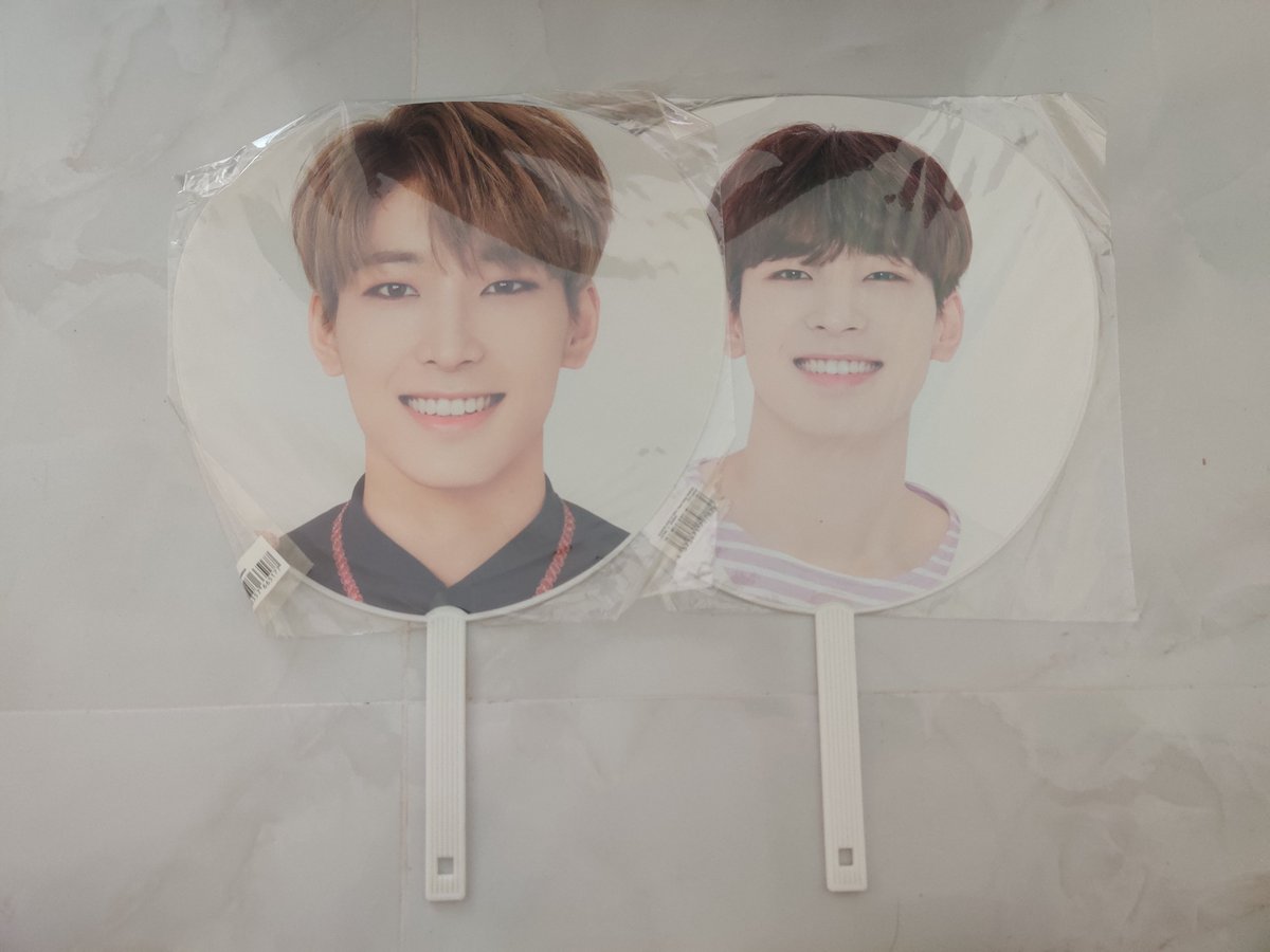 taurs_'s tweet photo. ⌞ wts ⌝

พัด/ UCHIWA / Picket วอนอู 

อันละ 200 thb. 

📦 reg 30 / ems 50
🌒 dm 
 
#ตลาดนัดสวนแครอท https://t.co/7RZtS2CwZ4
