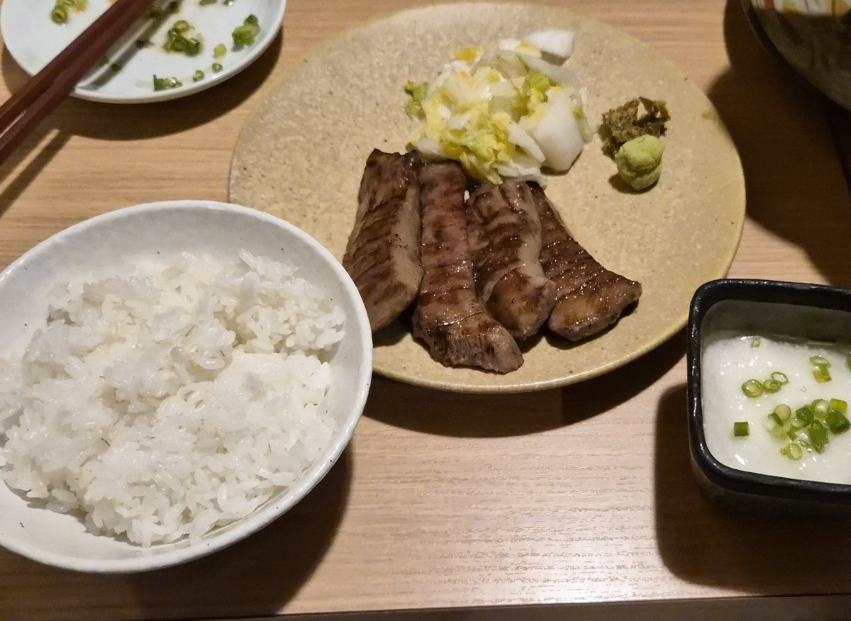 KiRoBoo0's tweet photo. 仙台牛タンうました https://t.co/hQIMGMsJKc