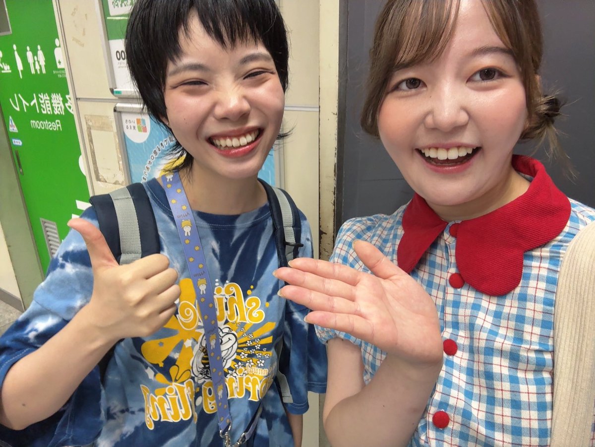 T36241321's tweet photo. 先日のダブルミントフレーバー、なかのピンネタラッシュありがとうございました 池袋で漫才した後中野で漫談 ほんまにタイセイさんと全く同じ移動経路だったらしい！
ミャス光また盛れてる写真撮ってくれてありがとう https://t.co/tLTQT9CR58