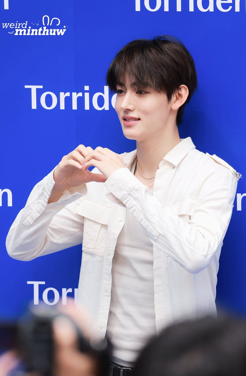 weirdminthuw's tweet photo. 260819 TORRIDEN  

#SEONGHYEON #성현
#CORTIS #코르티스
#TORRIDEN #TORRIDENxCORTIS https://t.co/Bi2nGSA5wy