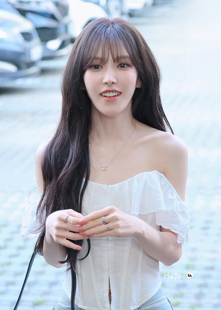 HuJiao_1009's tweet photo. 260819 영스 #WENDY #웬디

너무 예뻐 승와니🥰🥰 https://t.co/hmNacrwnF5