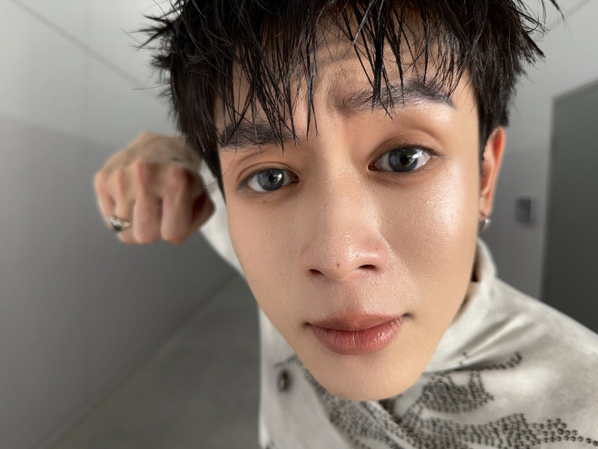 new_chayapakkkk's tweet photo. มองไรเดะต่อยเลย 👽🛸 #NEWCHAYAPAK https://t.co/RL86Agb2kG