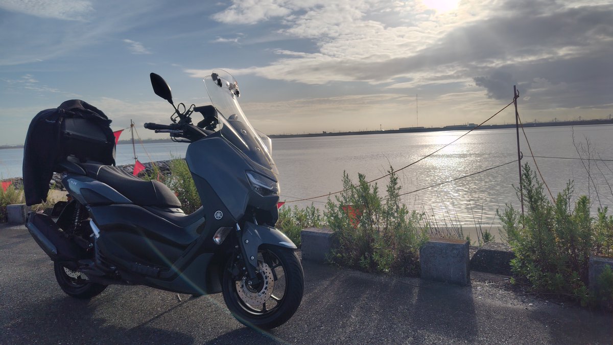 Azure008's tweet photo. バイクの日
安全運転
楽しもう

こりゃいかん
バイクも俳句も
下手ですわ

#バイクの日
#俳句の日 https://t.co/bxKe1DEpsG