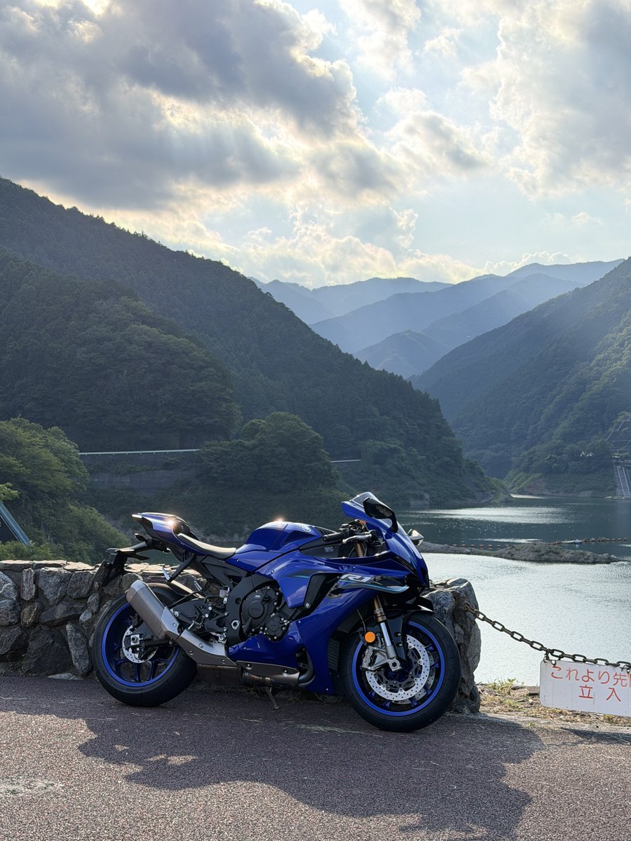 Zen65J's tweet photo. バイクの日だから有間ダム行ってきた！
#8月19日はバイクの日 https://t.co/8AVyGUxBrF