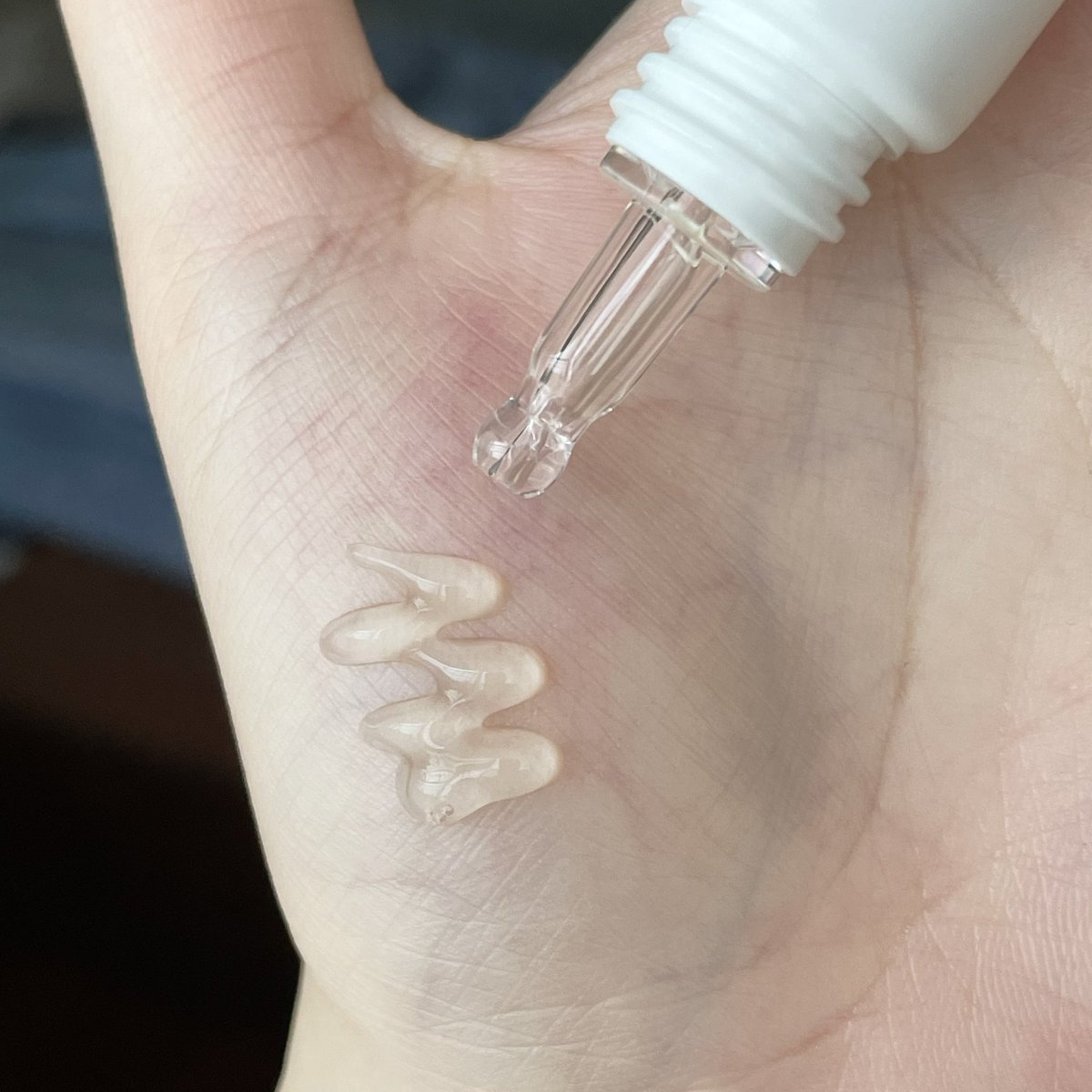 Chiuter's tweet photo. สิ่งนี้เหมือนเกิดมาเพื่ออิฉัน POST-ACNE RECOVERY GEL ชอบเป็นสิวแล้วทิ้งรอยตลอดเลย แต่ใช้ของ Nectapharma รอยจางไวมาก ไม่ใช่แค่รอยจางนะ แต่ช่วยฟื้นฟูผิว แล้วช่วยให้เกิดหลุมสิวยากขึ้นด้วย สารสกัดเค้าอัดแน่นมาก มีงานวิจัยรองรับคือมั่นใจว่าชีเริ่ดจริงอ่ะ ถ้านี่ไม่ใช่เจลซ่อมรอยที่จริงใจที่สุด