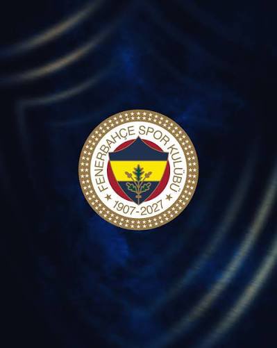 piozwa's tweet photo. Aziz Yıldırım’a açık mektup.

Efsane Başkan Aziz Yıldırım; 8 yıllık fetret döneminin ardından, hiç kimseye nasip olmayacak rekor bir oyla seni yeniden başkan seçtik. Çünkü bu kulübün sana, senin de bu büyük camiaya ihtiyacın olduğuna inandık. Yönetimsel olarak arkandayız, desteğimiz tam.

Ama artık açık konuşmanın zamanı geldi:

BU KADRO İSMAİL KARTAL’A EMANET EDİLEMEZ!

Ligin açık ara en değerli kadrolarından birine sahibiz. Milyonlarca euroluk yıldızları, teknik ve taktik kapasitesi bu seviyenin altında kalan bir anlayışa teslim etmek Ferrari’ye LPG taktırmaktan farksızdır.

18 yıldır Şampiyonlar Ligi hasretine, 13 sezondur şampiyonluk özlemine rağmen sabrettik. Sana destek olduk, olmaya da devam edeceğiz. Fakat bu sabrın da bir sınırı var.

Daha sezonun başında bu kadronun heba edilmesine izin verme.

Biz tribünde İsmail Kartal’ın hatırasını değil, Fenerbahçe’nin geleceğini savunuyoruz. Evlatçılık, vefa ve dostluk başka; Fenerbahçe’nin sportif geleceği bambaşka.

Dünkü maçta ortaya çıkan görüntü artık görmezden gelinemeyecek kadar net: Takımın saha içindeki hali, teknik heyetin bu kadroyu yönetemediğini gösteriyor.

Başkan, geç kalmadan karar ver.

Bu takımın başında Jorge Jesus veya Ersun Yanal gibi Fenerbahçe’nin hedeflerini, baskısını ve şampiyonluk kültürünü bilen bir teknik direktör görmek istiyoruz.

Çünkü mesele İsmail Kartal değil; mesele FENERBAHÇE.

Bu kadroyu harcatma. Bu sezonu heba ettirme.

Fenerbahçe’nin bir sezon daha kaybetmeye tahammülü yok! 🟡🔵
