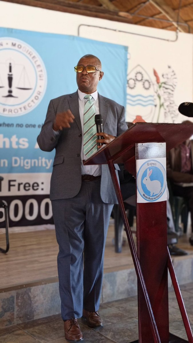 MoJ_bw's tweet photo. The Ombudsman addressed Masunga residents on tackling maladministration, stressing independent decisions. Key challenges: slow Ministry responses &amp; staff shortages. The Francistown office serves 40,000 people with just 5 legal investigators. https://t.co/YiJEQTH4yh