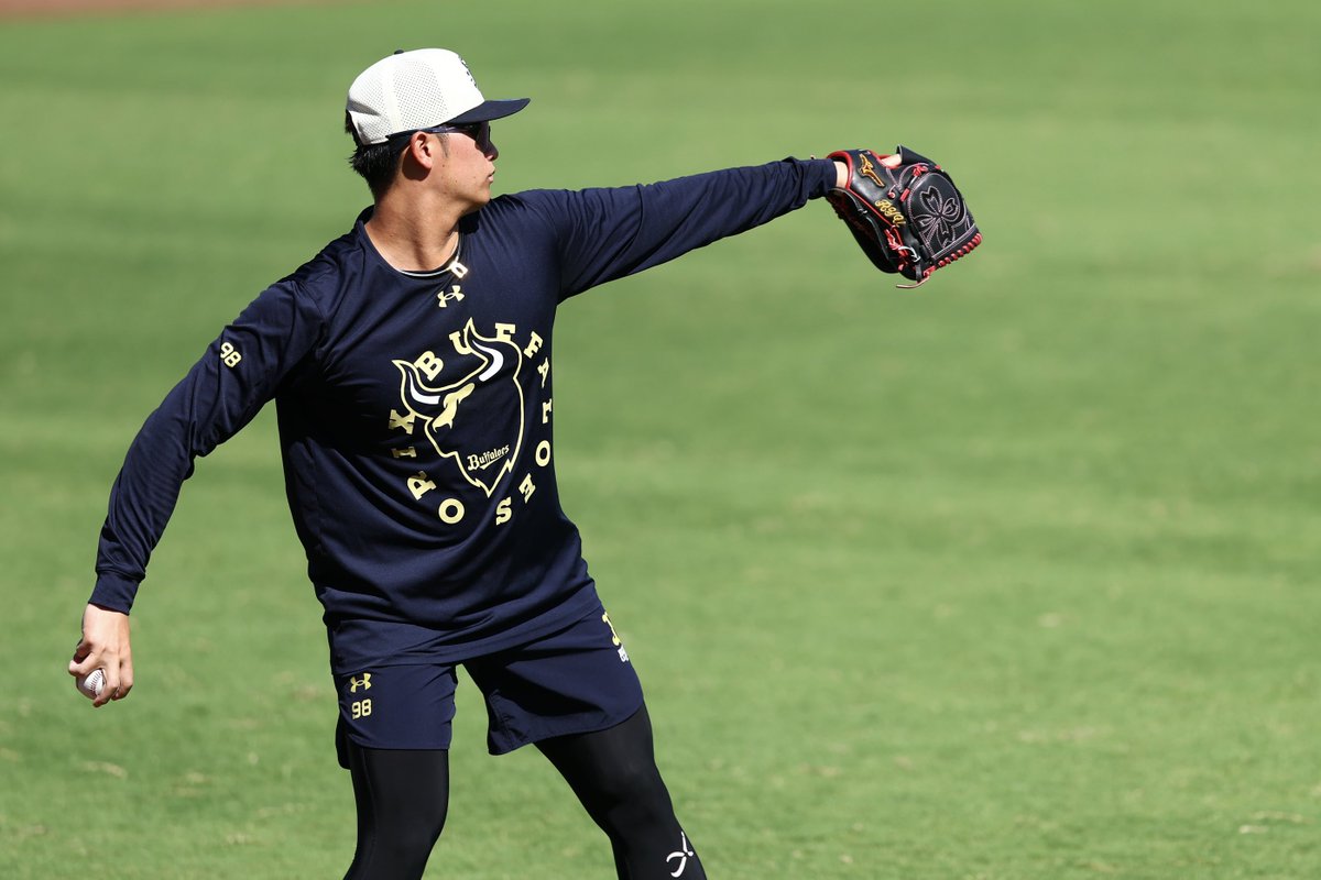 orifullc2's tweet photo. 【ファームリーグ公式戦】
2026.8.19 オリックス-ソフトバンク

キャッチボールを行う投手陣

#Bs2026 #寿賀弘都 #川瀬堅斗 #権田琉成 #東松快征 https://t.co/RE3DuQoA74