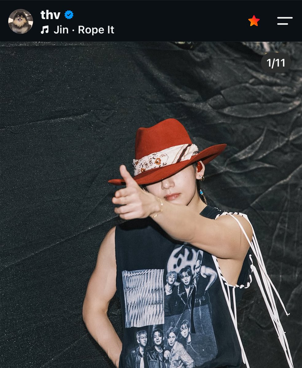 sugamihoney's tweet photo. Taehyung subiendo fotos con su sombrero vaquero que usó en Texas y ponía de fondo "ROPE IT" DE JIN 🤠🔥✨ https://t.co/mRVcvfP5Nf