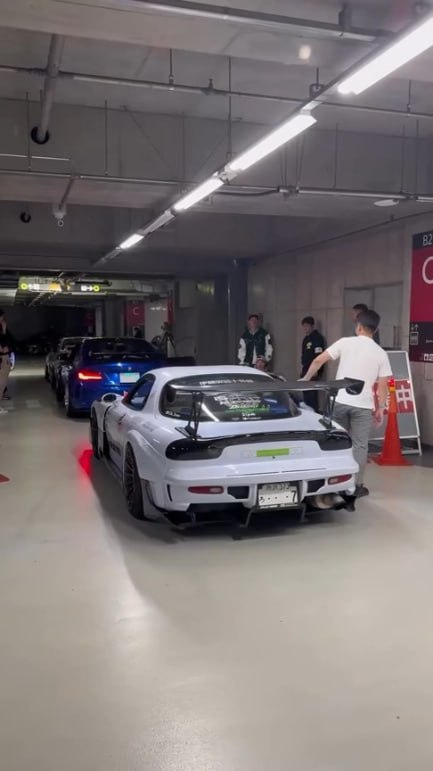 sherry_sof55060's tweet photo. rx 7😍😍 https://t.co/1zYqNAcd0S