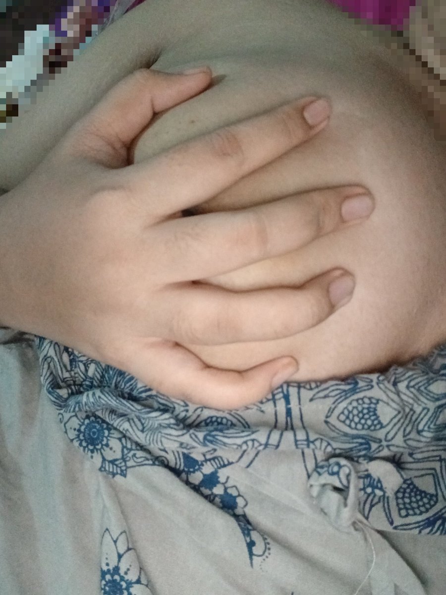 sinandlacee's tweet photo. ada yg mw nen??? https://t.co/FF8ldcrfNs