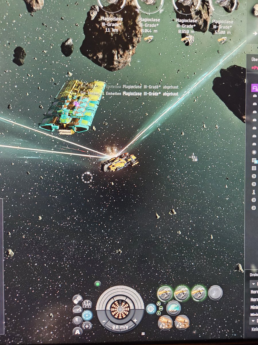 Sandy_Richter_'s tweet photo. #eveonline #gamergirl https://t.co/U13MumgR8K