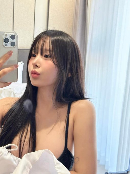 Hanhhienn's tweet photo. Nhận clip của bé nhen .. mới đóa nha... nhanh tay nhận trước nhen cm bài nhắn tele bé để trên tiểu sự cứ ibt là gửi  nói trước là lozz non đó nhen..
Liên hệ Bé để thoả mãn nhu cầu nào nhắn bé tại 👉>  https://t.co/w2aJu1fkSX https://t.co/tnFq55QVVL