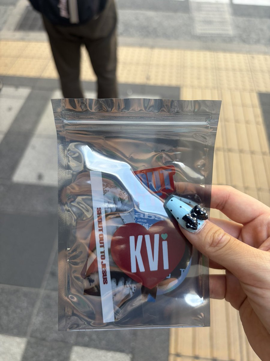 wjcrf2's tweet photo. プレゼントしてくれた😭kviファン大好き https://t.co/thubB3efrI