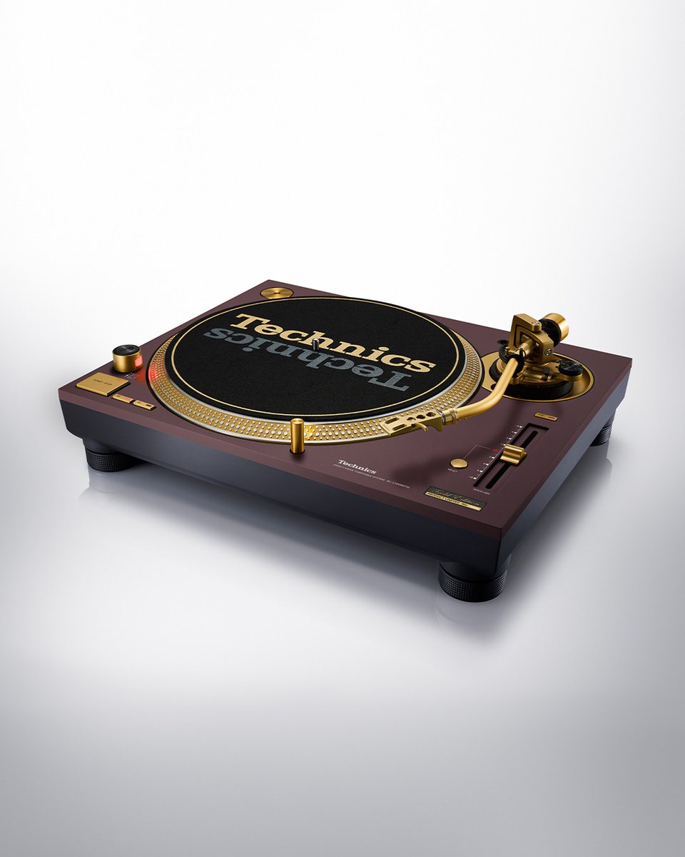 technics's tweet photo. The 55th Anniversary Model for the SL-1200 Series
Direct Drive Turntable System SL-1200M7GL/M7G <Red>

As DJ culture expands beyond clubs into cafés, lounges and other spaces, seven distinctive colors are designed to complement every setting.

#Technics #SL1200_55thAnniversary https://t.co/8c117u8Ei9