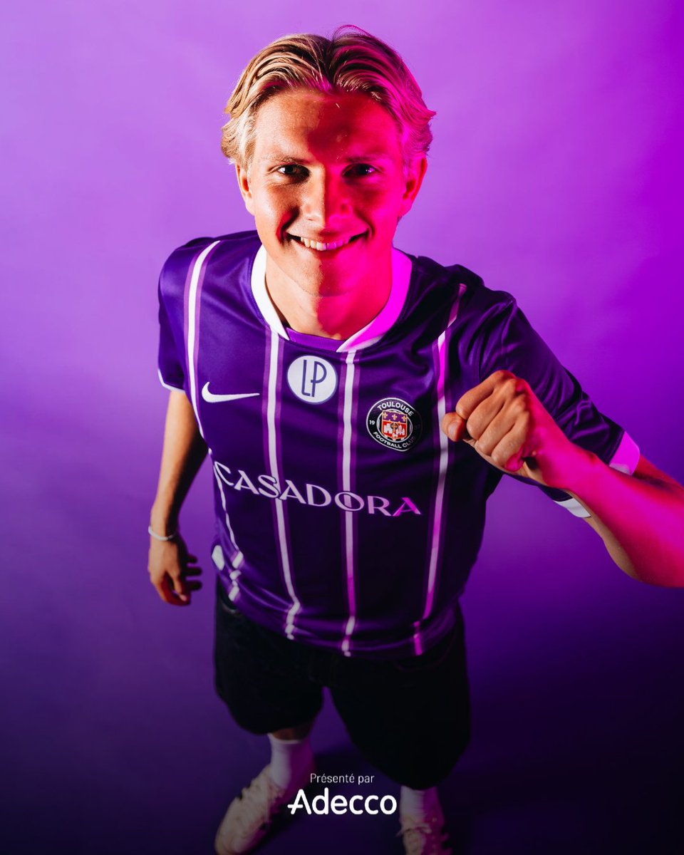 ToulouseFC's tweet photo. Un nouveau Viking 🇩🇰 au Stadium !

Bienvenue dans notre Ville rose Thomas Jørgensen 😊 https://t.co/OlueeE0mAb