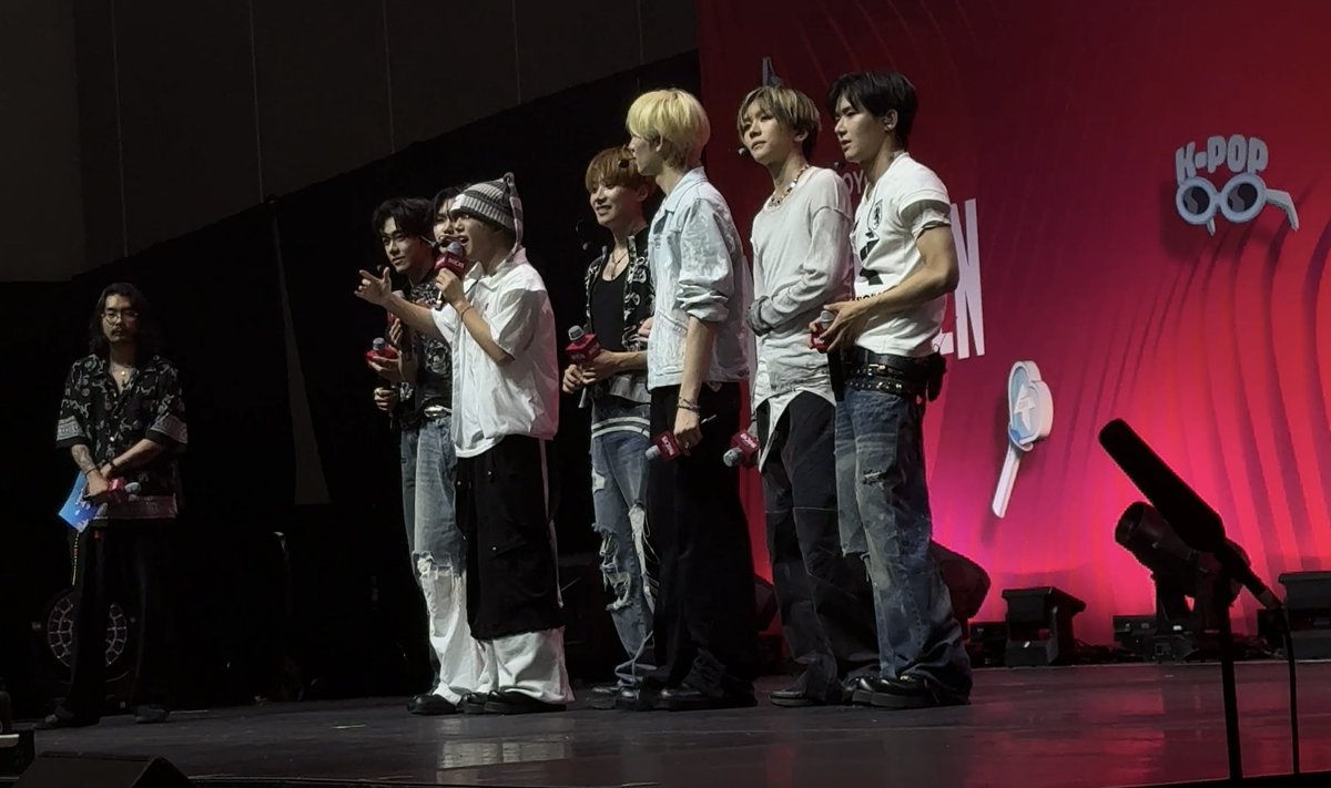 GuitarGirl_7's tweet photo. @KCON_official @kconusa I had so much fun seeing MODYSSEY and NEXZ at the Toyota Music Den stage! Their performances were amazing and the games were really fun! #KCON_NeverForget https://t.co/qOquYsnMi7