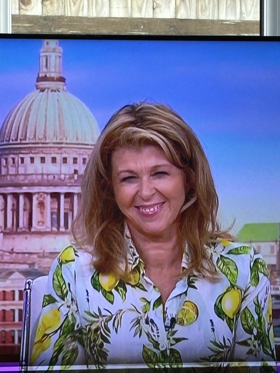 PennyLarkin34's tweet photo. @GMB was Kate late into work? Whoever does her hair on that show (if it is) needs sacking! Often a total mess! Such a shame for an attractive, lovey lady! https://t.co/PWN8gGkNgo