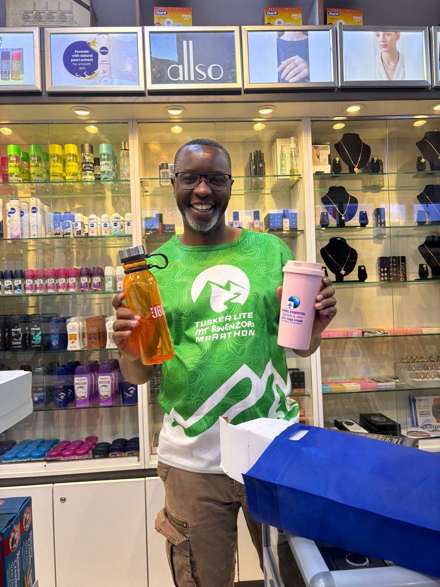 wekesa_amos's tweet photo. RWENZORI MARATHON 2026

Today morning, am at the entebbe airport minding my own business as usual, the owner of travel essentials calls me in his shop and gives me these. 

He says, I see you do a good job Amos. https://t.co/ISDVsyiNby