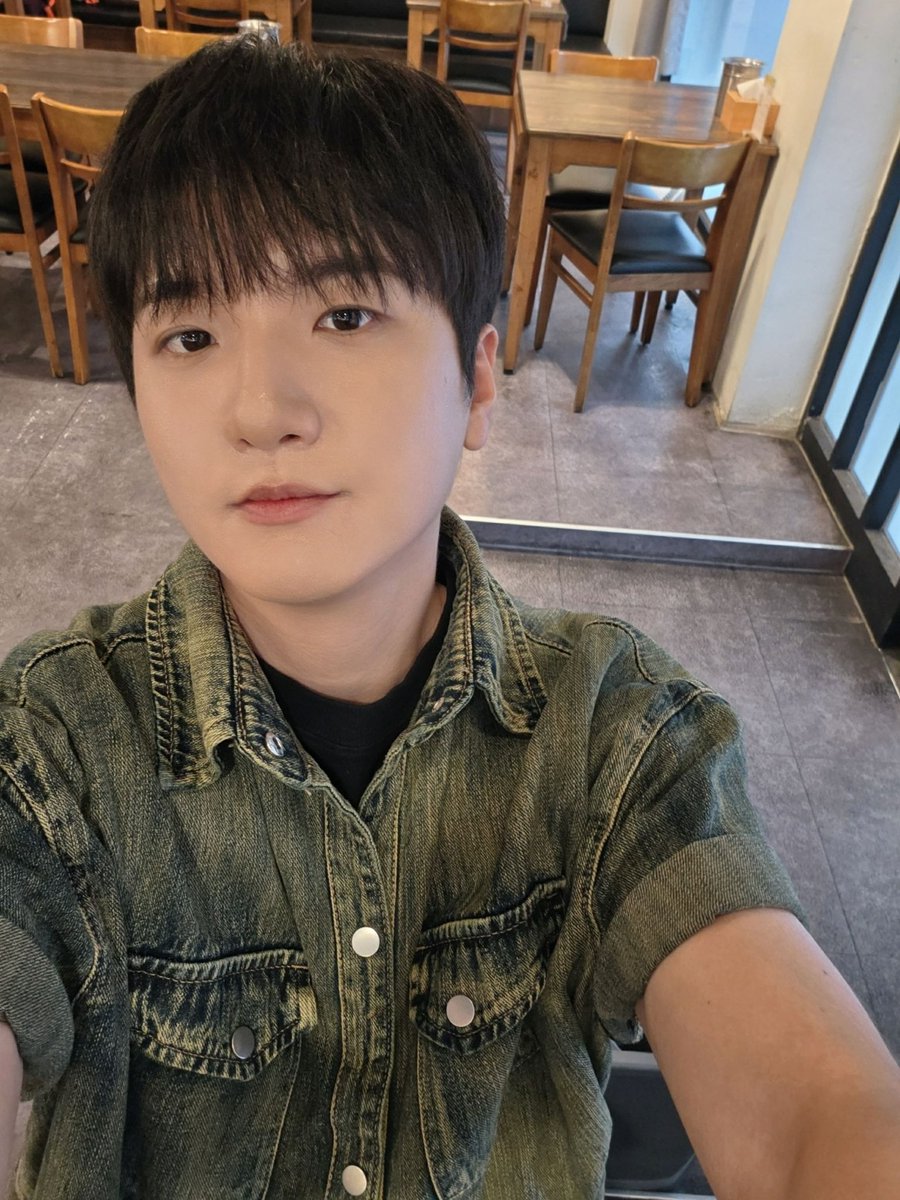 pangdangx's tweet photo. 엄마 나 어지러............. https://t.co/NjoSiEcVHL
