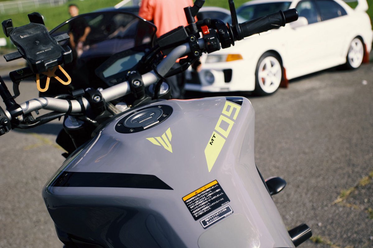 JF81RPM's tweet photo. #バイクの日  #MT09 https://t.co/erkKp0VTjF
