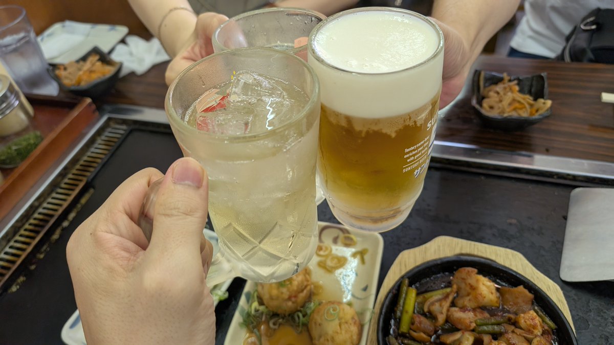 rasuthin's tweet photo. 昨日の夜から飲み続けホテルで小休憩中
適当に入った西成の店がトドメ刺しにきてた笑 https://t.co/17e6omULik