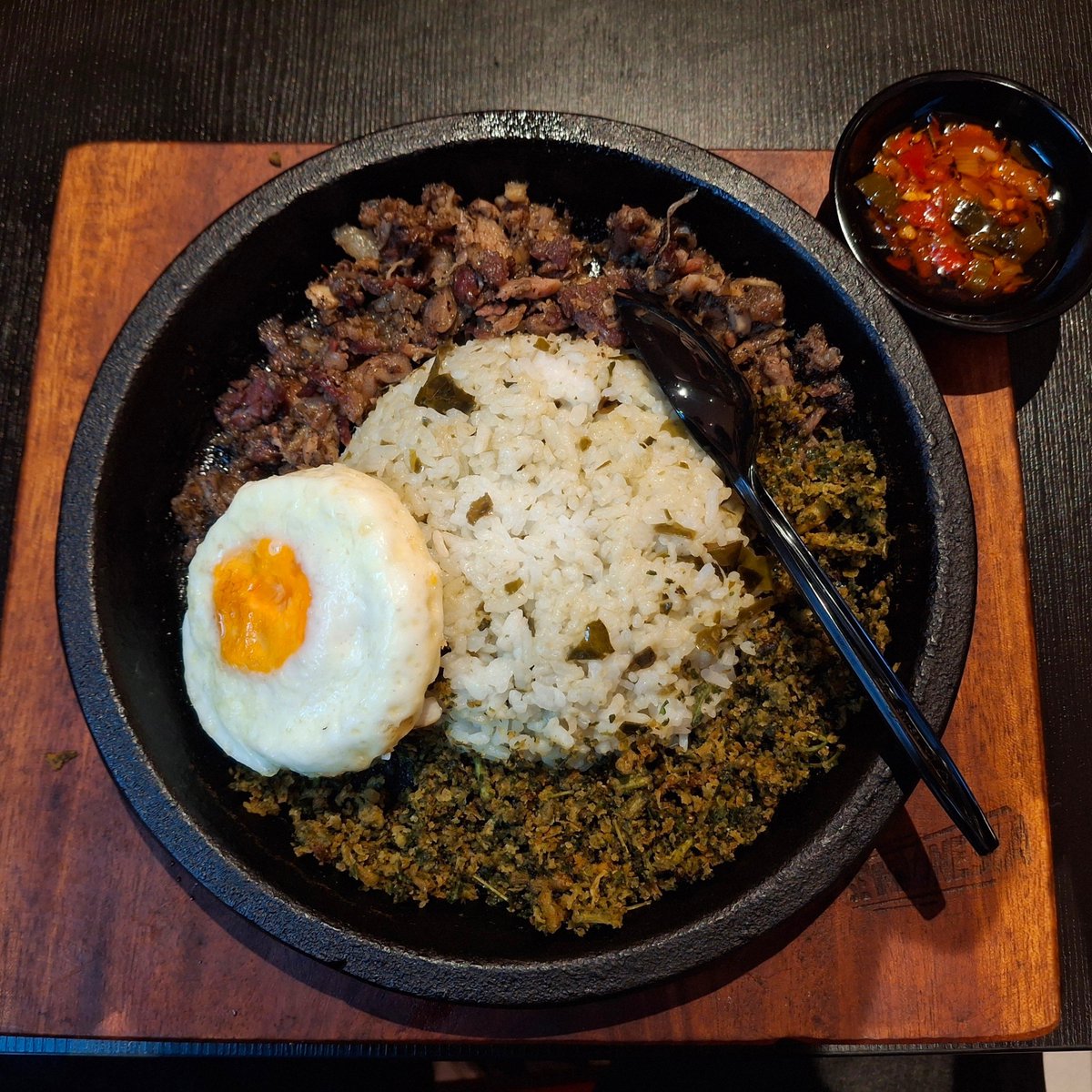 eldorakun's tweet photo. jangan lupa makan gaiss https://t.co/CJpFOFiczt