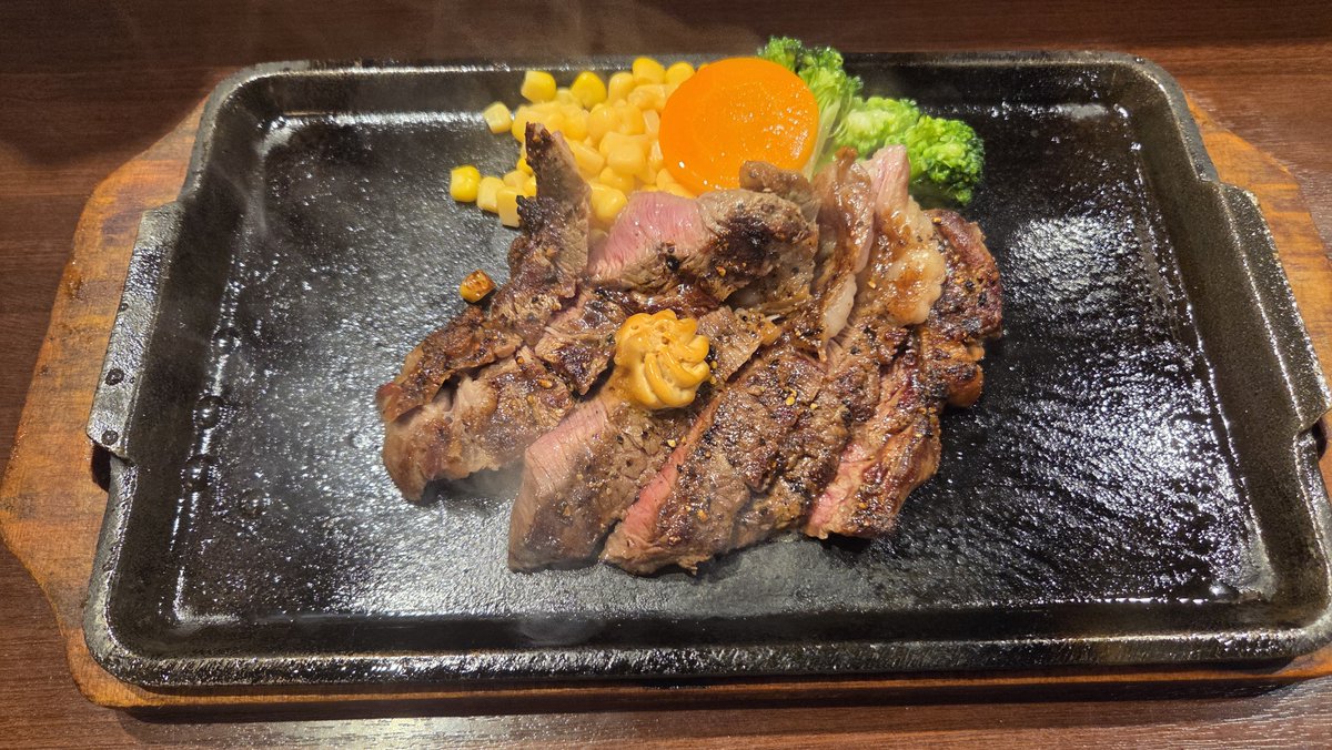 ym8nf's tweet photo. 仕事→ネイル
ですんごくお肉食べたくなっていきなりステーキに吸い込まれた🤭🤭🤭

そして今また職場🏋️
少しお昼寝するぞっ꜀(˘꒳˘ ꜀)ｽﾔ https://t.co/LafpgR0eOs