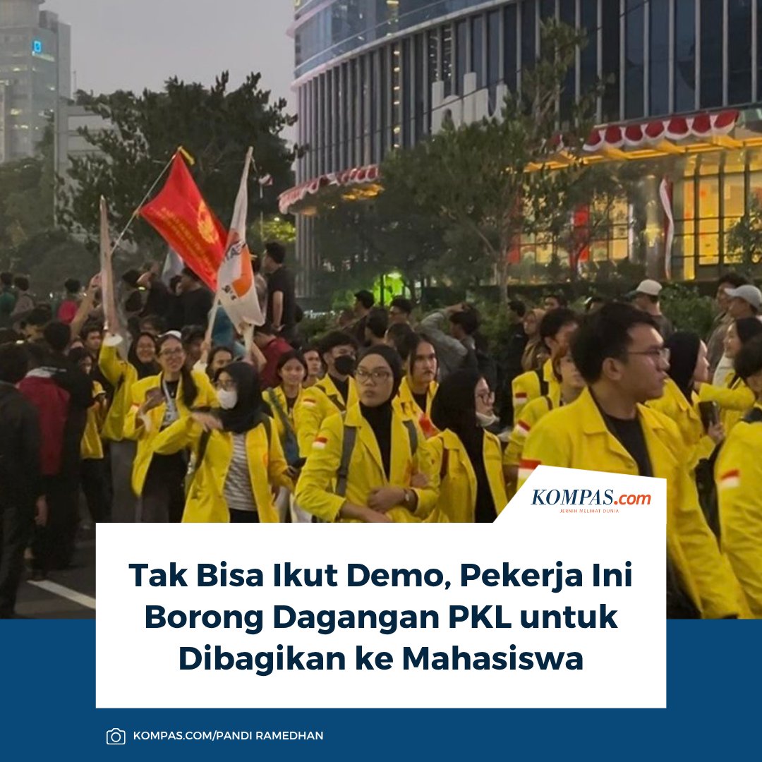 kompascom's tweet photo. Tak Bisa Ikut Demo, Pekerja Ini Borong Dagangan PKL untuk Dibagikan ke Mahasiswa

Baca di https://t.co/MgpFSZTOt0 https://t.co/kAWSPAcPfw