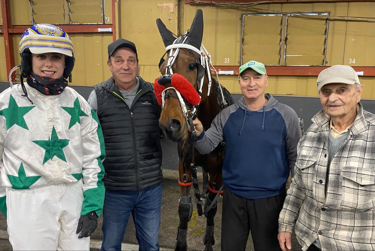 Bdtc150's tweet photo. 3yo WAR ZONE (Ewa Justice/Joseph Galea) fights hard to the line to keep the front in opener @Bdtc150. 3 wins in 15 starts.  Congratulations JP and S Galea https://t.co/QYC71E35kc