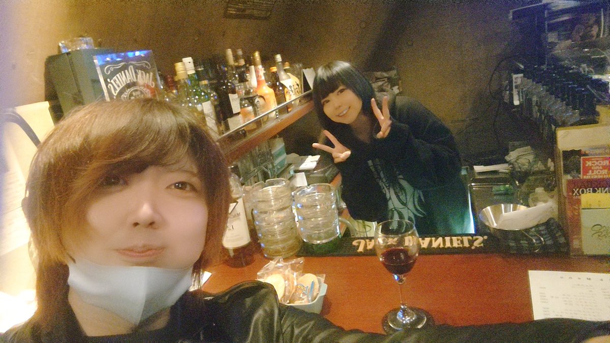 kotty_PR's tweet photo. お陰様で今月でピーアール勤続4周年㊗️を迎えました！
本当にいつもありがとうございます<(_ _)>
基本水曜日にいますので、ふらっと飲みに来てくれたら嬉しいです✨️
これからもRock Bar PRをよろしくお願いいたします🎸 https://t.co/MOtm56CA5W