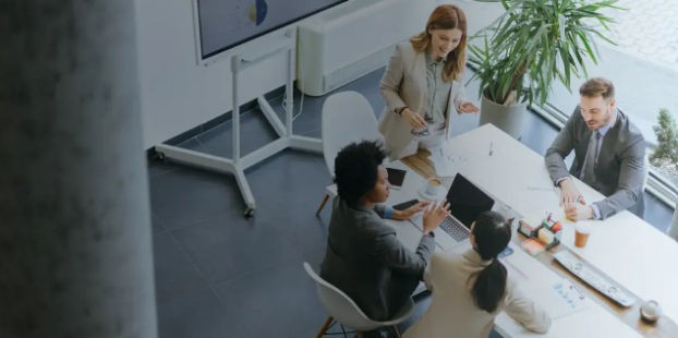OrangeEmpresas's tweet photo. 💻 La productividad no depende solo de las herramientas, sino de cómo se usan, se gestionan y se mantienen.

Un puesto digital bien diseñado ayuda a trabajar mejor, con más seguridad y menos fricción.

https://t.co/ebwdeug2wK https://t.co/EMJ86w99Y0