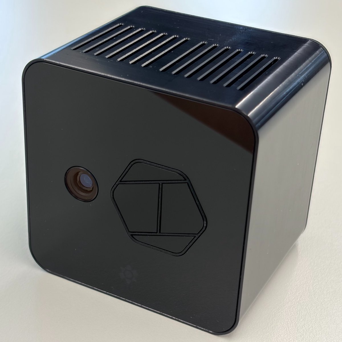 SoulartOfficial's tweet photo. We started assembling our EAP units.👀 https://t.co/FJ8RdogrJF