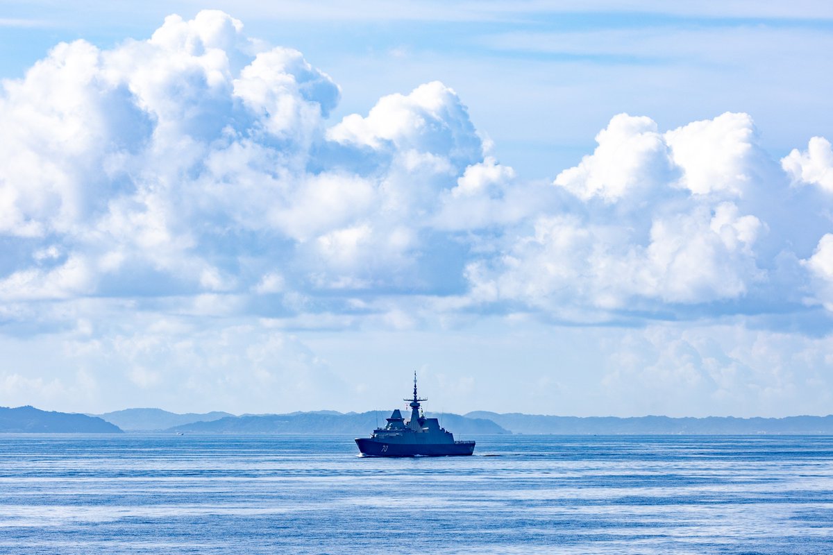 ibatara66's tweet photo. 浦賀水道を東京に向かって北上するシンガポール🇸🇬海軍フォーミダブル級フリゲート「ステッドファスト」を東京湾フェリーから撮影
そこそこ良い条件で撮影できたけどこの艦は静止画では動画のインパクトには絶対敵いませんね😅 https://t.co/PpEws01Xgb