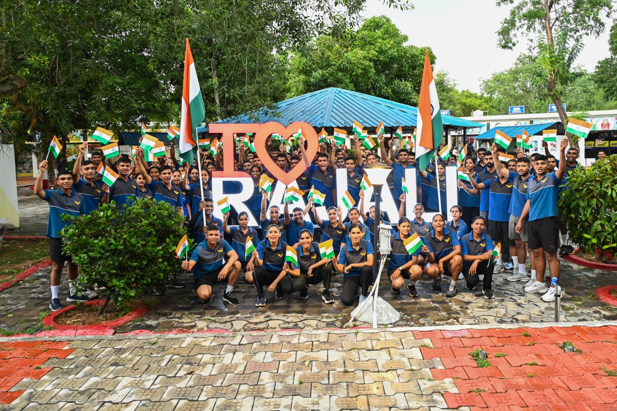 IN_RAJALI's tweet photo. 🇮🇳 One Flag. One Spirit. One Nation.

The spirit of #HarGharTiranga came alive at #INSRajali through a vibrant celebration of patriotism, fitness and togetherness. Running, Cycling and Walkathon events saw pride and energy on display. Personnel and families joined a spirited Bike Rally and rejuvenating Yoga session. NWWA added colour to the celebrations with patriotic stage performances by ladies and children—bringing the Rajali fraternity together under the patriotic fervour of the Tiranga. 🇮🇳

#HarGharTiranga2026 #IndianNavy #Tiranga