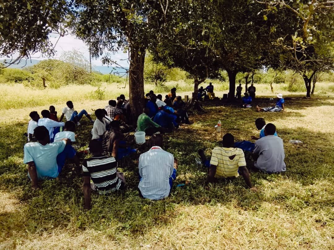 READY_Movement's tweet photo. We bring you an inspiring story from Eswatini 🇸🇿!

After noticing that fewer young men were accessing health services, Thabiso wanted to understand why. For many young men and young fathers, fear of judgement and harmful expectations around masculinity can make seeking healthcare feel difficult.

With support from READY+, Thabiso stepped up as a peer supporter, creating a safe and supportive space for young men and young fathers to access psychosocial support, build confidence, and feel empowered to seek the healthcare they need.

His story shows the difference young people can make when they are supported to lead change in their own communities. 💚

Read Thabiso’s full story through the 🔗 in our bio!

#WeAreREADY #READYMovement